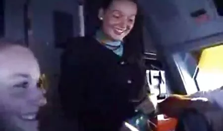 Na de douche heb ik masturbare pizde schoongemaakt en een badpak aangetrokken.