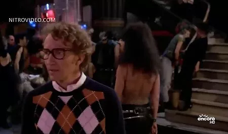 Speel de rol videoporno hd van het meisje met haar kleur en broer