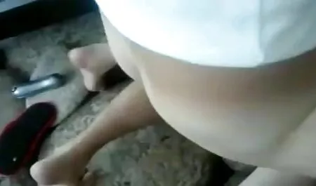 Ik kon niet achterblijven en mijn broek op straat masturbare pizde schrijven.