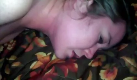 De decaan slaagde erin om de student te straffen tijdens een pauze pornohd xxx in het kantoor.