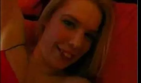 Na het wrijven van de tip moest een van de vrienden met futai video gratis zijn handen een gehaktbal maken.